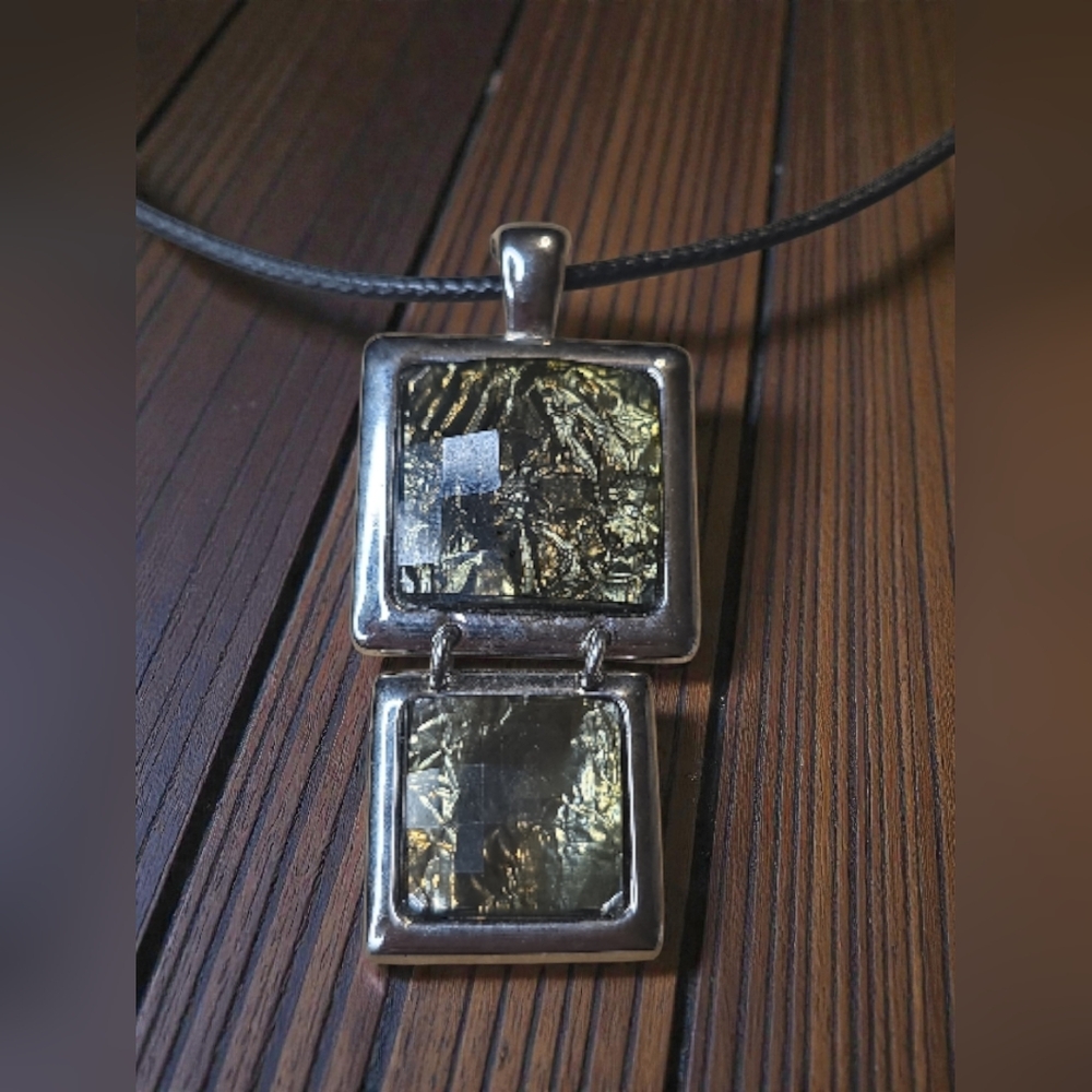 Lia Sophia Black and Gold Pendant Necklace